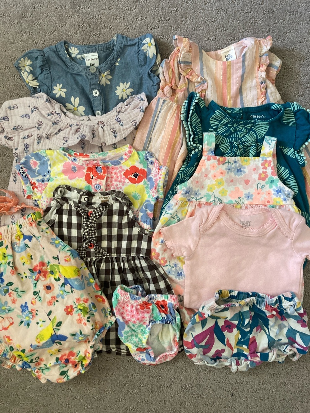 11-pc Bundle assorted baby girl clothes, 3M.